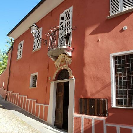 La Rocca Di Efisio Apart otel Costigliole d'Asti Dış mekan fotoğraf