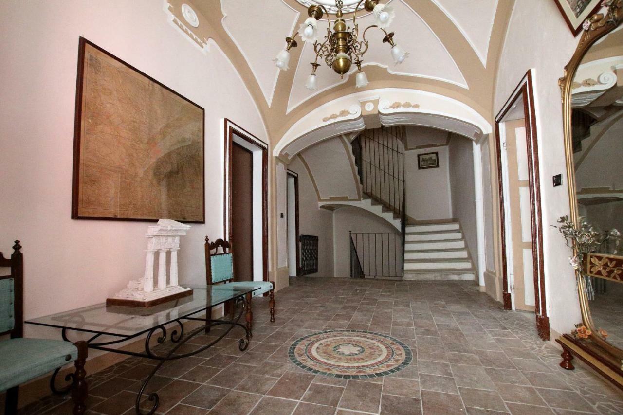 La Rocca Di Efisio Apart otel Costigliole d'Asti Dış mekan fotoğraf