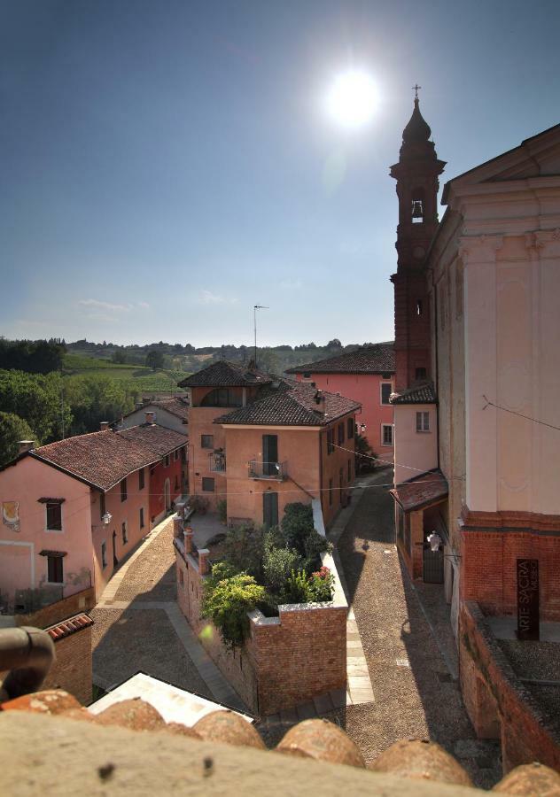 La Rocca Di Efisio Apart otel Costigliole d'Asti Dış mekan fotoğraf